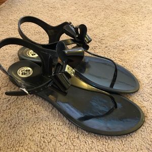 BCBG Barely Worn Black Sandals w/ Bow